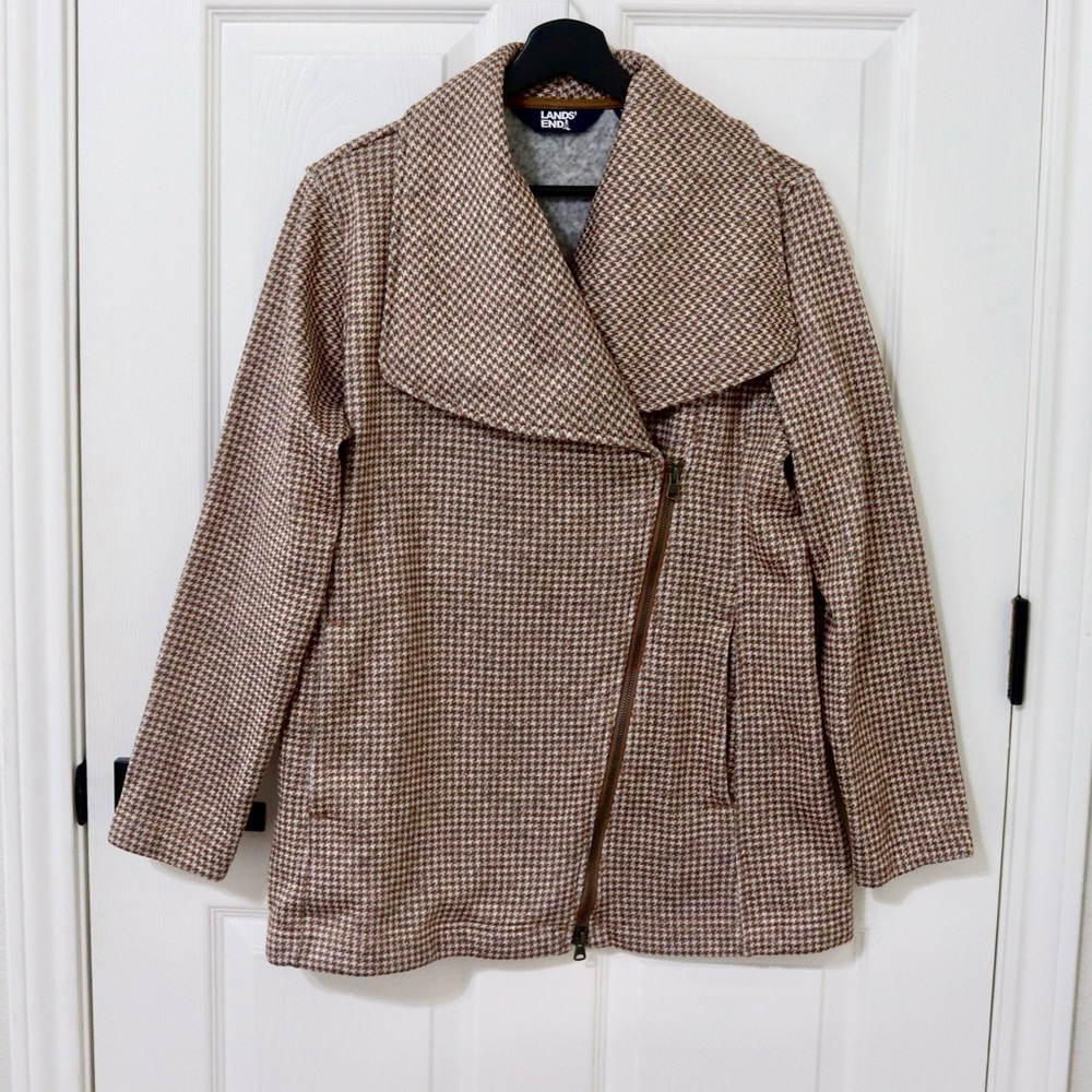 Lands' End Women's Tan Houndstooth Asymmetrical Zip midi jacket with pockets
